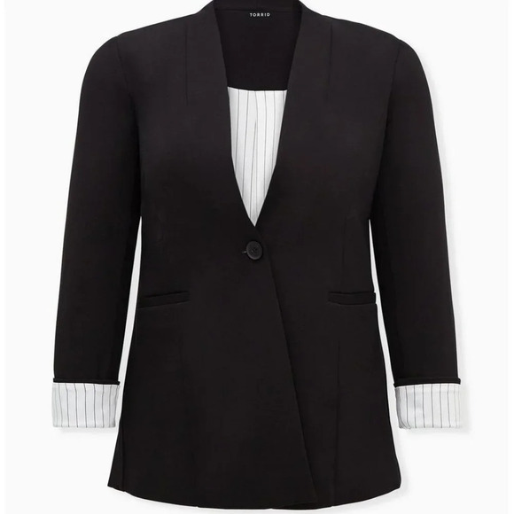 NWT Torrid Black Ponte Collarless Blazer in Size 6 / 30 - Picture 2 of 14